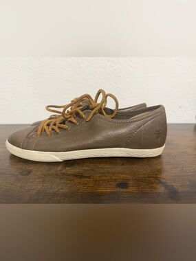 Frye Women's Ivy Leather Lace Up Sneakers Brown Size 6.5 - EUC